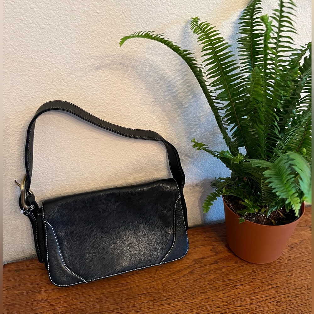 Mila Paoli genuine leather black handbag.